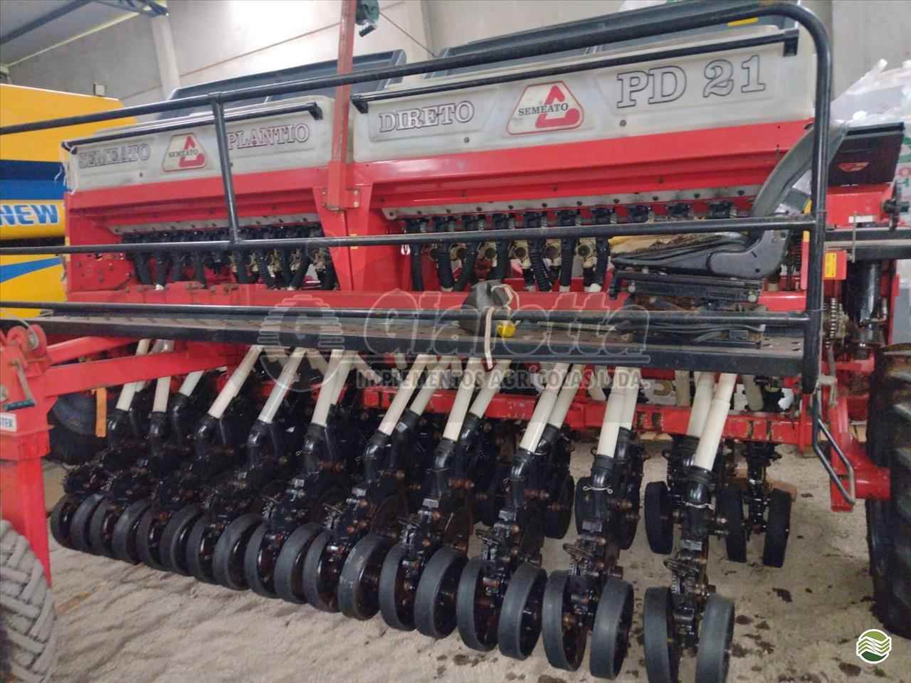 SEMEADEIRA SEMEATO PD 21 Giaretta Implementos Agrícolas GETULIO VARGAS RIO GRANDE DO SUL RS
